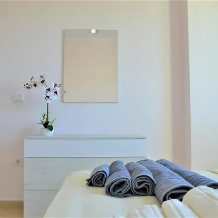 Apartamento Brand24 *