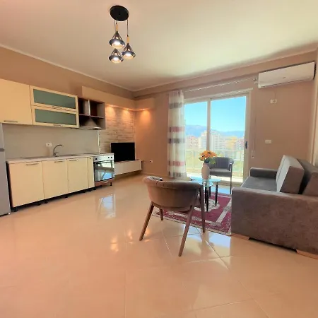 Brand24 Apartamento Vlorë